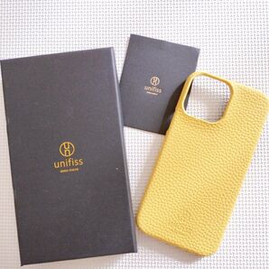 iPhone 13ProMax用カバー イエロー スマホケース