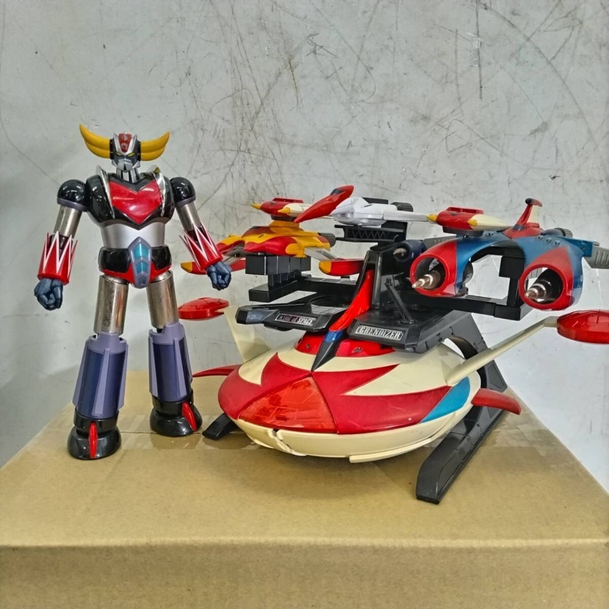 Yahoo!オークション -「超合金魂 gx-04s ufoロボグレンダイザー Yahoo!オークション -「超合金魂 gx-04s ufoロボグレンダイザー