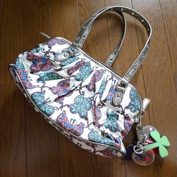 オシャレ ハンドバッグ 蝶 バタフライ柄