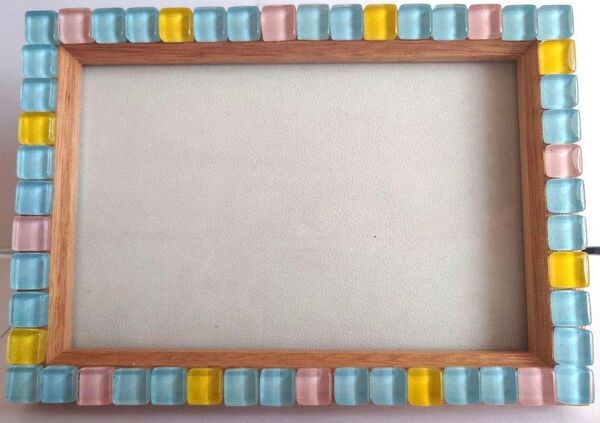 フォトフレーム 写真立て ハンドメイド ガラスタイル【水色 黄色 ピンク】
