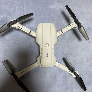 トイドローン 重量100グラム以下、届け出不要なドローンです。日本語の取説を拡大コピーしました。