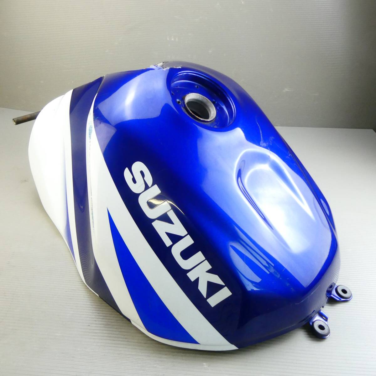 Yahoo!オークション -「gsx-r1000 k4」(スズキ用) (タンク)の Yahoo!オークション -「gsx-r1000 k4」(スズキ用) (タンク)の