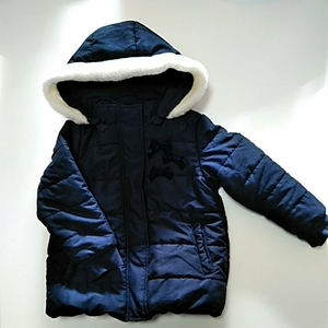  beautiful goods!SLAP SLIP. coat size 110 color is navy hood is removed possibility lining . exist therefore very warm. 
