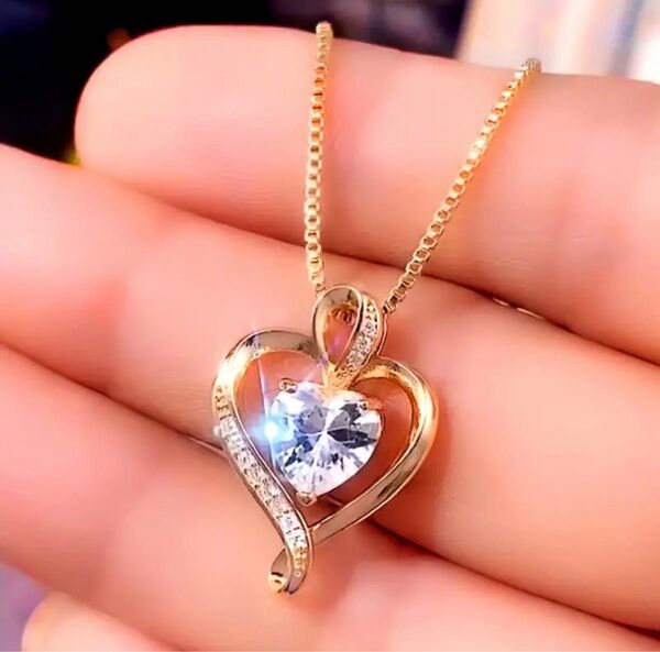 18K金メッキ ハートペンダントネックレス3本爪 ジルコニアネックレス ジルコニア アクセサリー