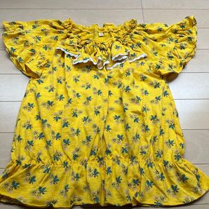 【未使用品】 黄色 花柄 半袖 Tシャツ 130センチ