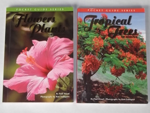  foreign book Hawaii plant illustrated reference book 2 pcs. pocket guide Full color tree flower . obi English 