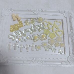 ハンドメイド イエロー 黄色 ビーズ ハートプラ デコ パーツ 材料 素材