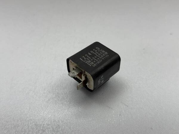 A-61 ◆ 送料無料 ◆ ヤマハ FZR250 2KR ◆ 純正 ウィンカーリレー ◆ 検 3LN