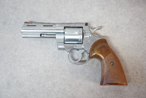 Yahoo!オークション -「コクサイ colt python 357」の落札相場