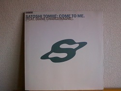 ハウス Satoshi Tomiie / Come To Me 12インチです。
