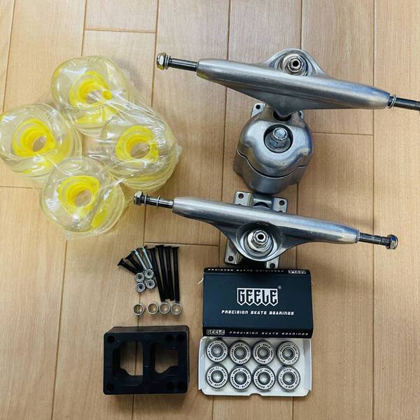お得 サーフスケート YOW S5同機能トラック 話題の四角ウィール70*51mm ABEC11ベアリング 足回りセット G