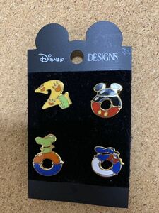  Disney pin badge Mickey Donald Goofy Pluto abroad pin pin trailing 2000