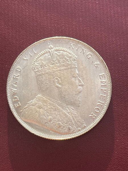 一圓銀貨イギリス貿易銀貨海外外国旧貨幣記念章メダルレトロコイン硬貨古銭コレクション旧家蔵出入手困難収蔵品アンティーク通貨 1ドルあ