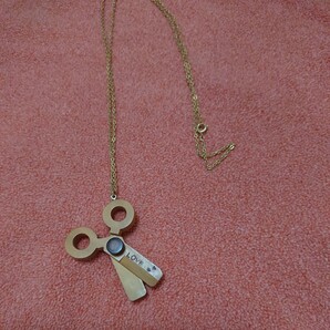 ハサミ型ペンダント