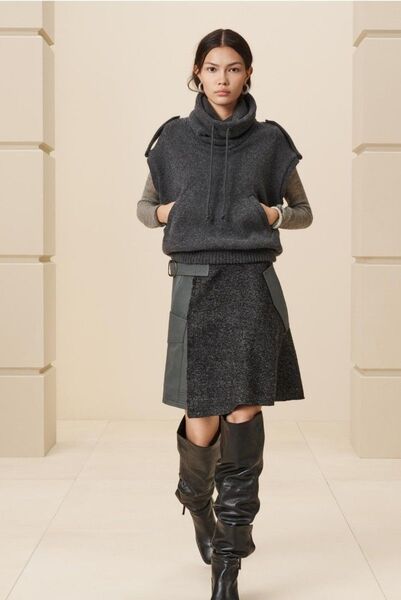 【完売品】ZARA SRPLS KNT WSTCT 14 ニットベスト フーディー