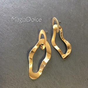  бесплатная доставка *MagiaDolce 5166*gold W деформация обруч серьги Gold серьги двойной обруч серьги золотой объем серьги женский серьги 