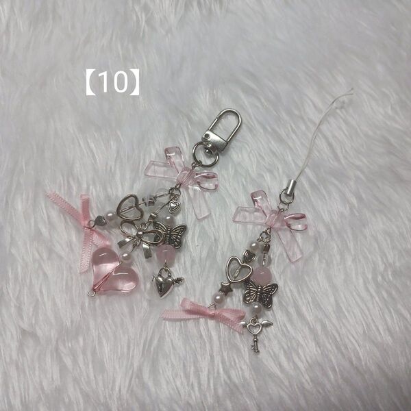 ビーズキーホルダー 韓国 Y2K black ハンドメイド コレクトブック