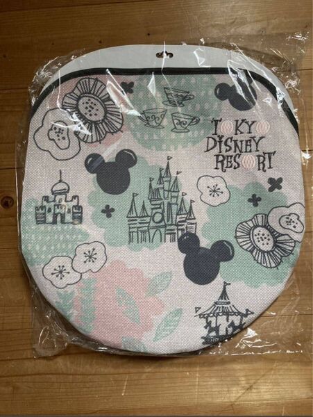東京ディズニーリゾート♪便座カバー♪トイレカバー♪ディズニーランド♪シンデレラ城♪ミッキー♪HOME♪新生活に♪格安♪新品未使用