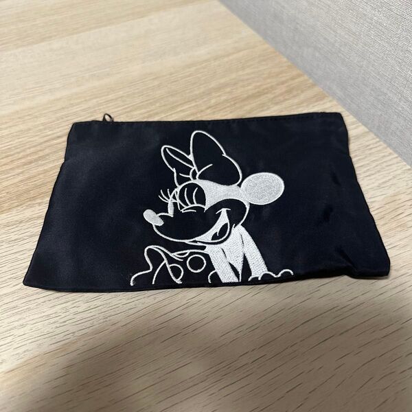 Disney store×3CE ポーチ