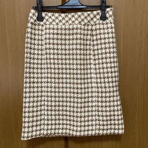 チェックスカート