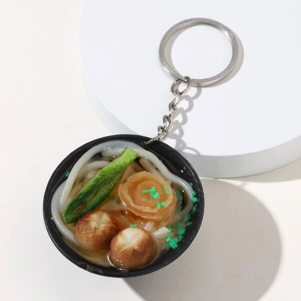 新品 面白キーホルダー うどん?