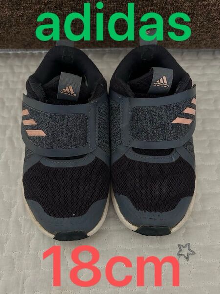 adidas アディダス スニーカー 18cm マジックテープ式 男の子