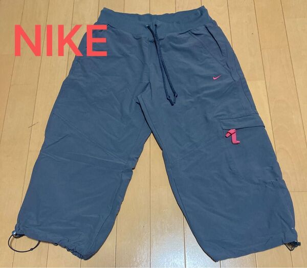 クーポン期間値引き中レディースM NIKE 膝丈 カーゴパンツ ドライフィット