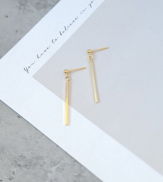【75】角棒スティックピアス ゴールド シンプルピアス