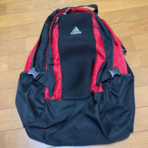 adidas リュック 赤 黒 リュックサック