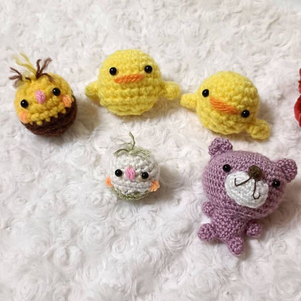 あみぐるみ ハンドメイド インコ くま ヒヨコ オカメインコ マスコット