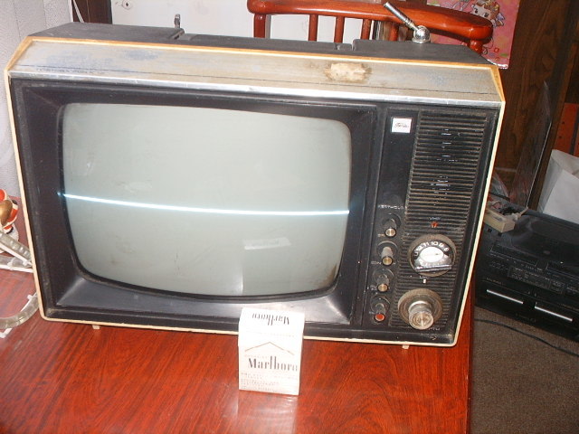 ジャンク 昭和レトロ 東芝 テレビMODEL12PTU アンティーク
