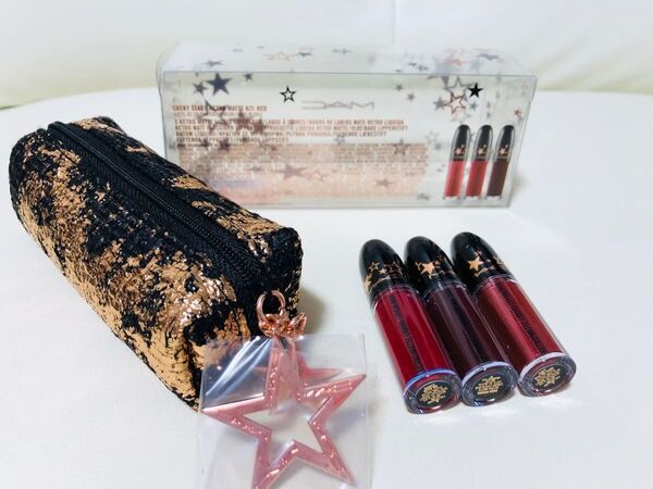 MACマック クリスマスコフレ リップセット ラッキースターズレトロマットキット