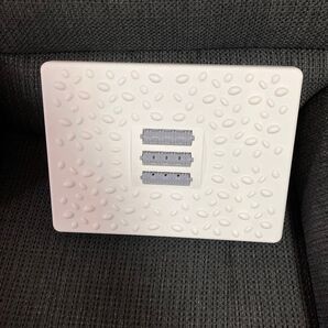 デスク下フットレスト