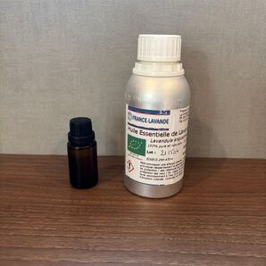 フランスプロバンス産オーガニックエッセンシャルオイル 15ml 小瓶*3個