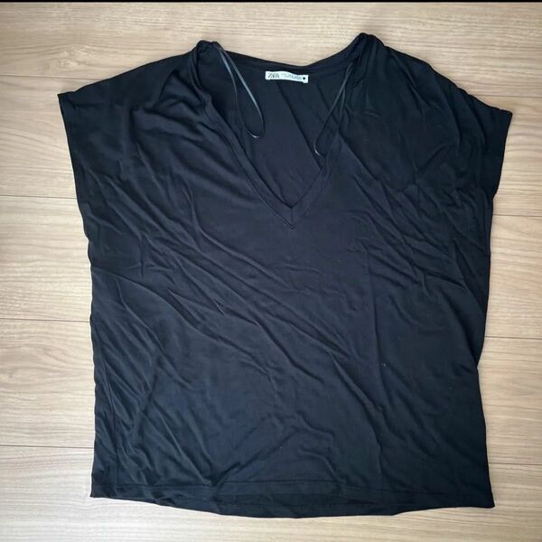 ZARA カットソー Tシャツ トップス Vネック