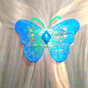 蝶々 髪飾り バレッタ ハンドメイド レジン作品