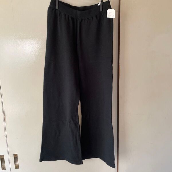グリーン パークス Green Parks ニットフレアパンツ (Black)