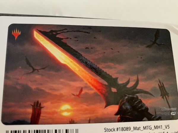 【新品】 MTG モダンホライズン/筋腱と鋼鉄の剣/プレイマット ウルトラプロ