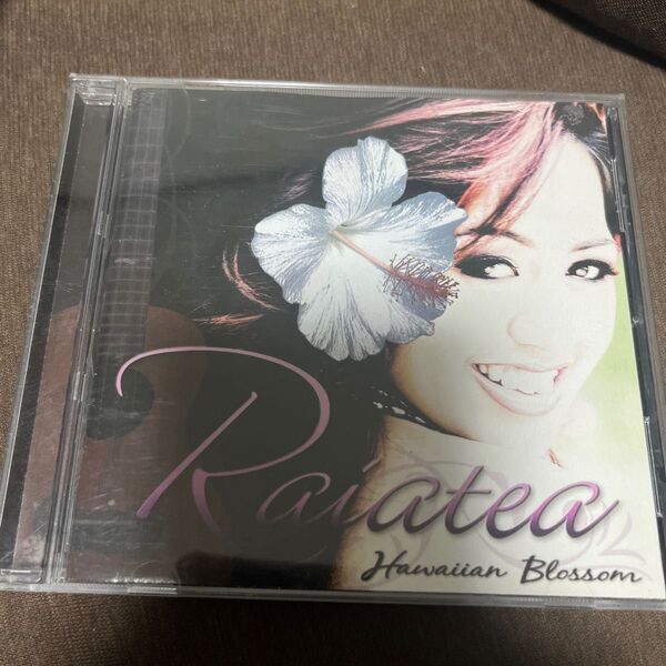 Raiatea Helm/Hawaiian Blossom