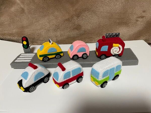 人気者の車のおもちゃ