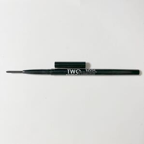 NYX Professional Makeup / ツー タイマー デュアル アイライナー アイライナーペンシル&リキッドアイライナー ブラック 定価1650円