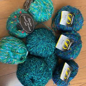 4種類の輸入糸です 変わった糸をあつめてみました