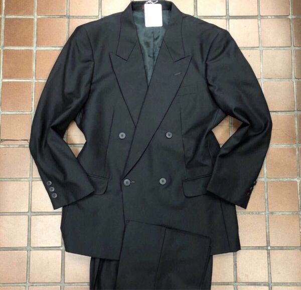 新品【サイズA4 A5 S M★日本製 礼服】4Bダブルスーツ メンズスーツ ノーベンツ 冠婚葬祭 喪服 フォーマルスーツ 真っ黒