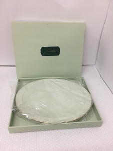 Noritake　　プラターL グリーン　41cm ① contemporary　Fine　CHINA　　綺麗な状態　　未使用品　　箱付き　　　　　　