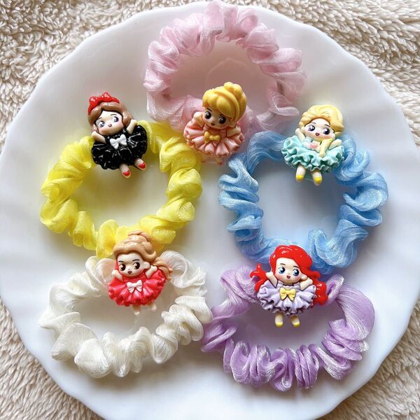 新品 キッズヘアゴム シュシュ 5本セット 可愛い ディズニープリンセス エルサ 白雪姫 ラプンツェル