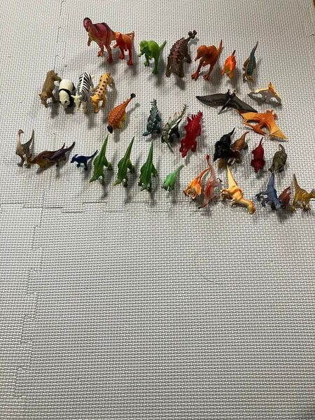 【12月限定特価!】恐竜と動物のフィギュアセット 36体 セット販売