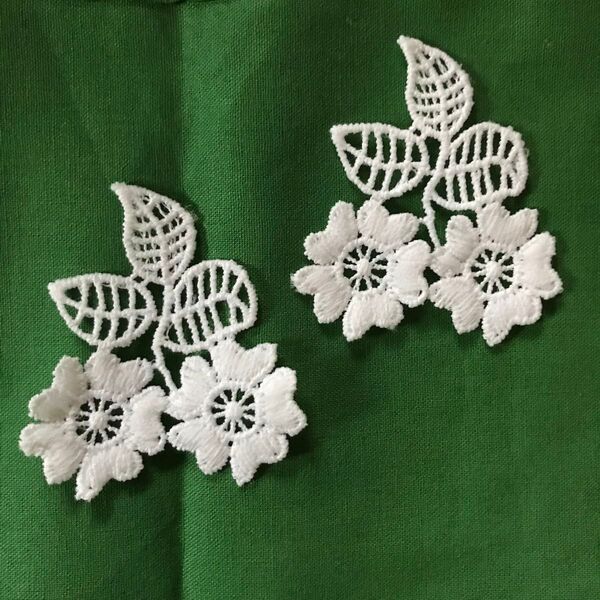 ワッペン レース 大きめ レトロフラワー お花 2枚セット モチーフ 刺繍ワッペン ケミカルモチーフ