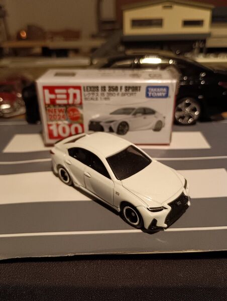 トミカ レクサス IS 350 F スポーツ No 100