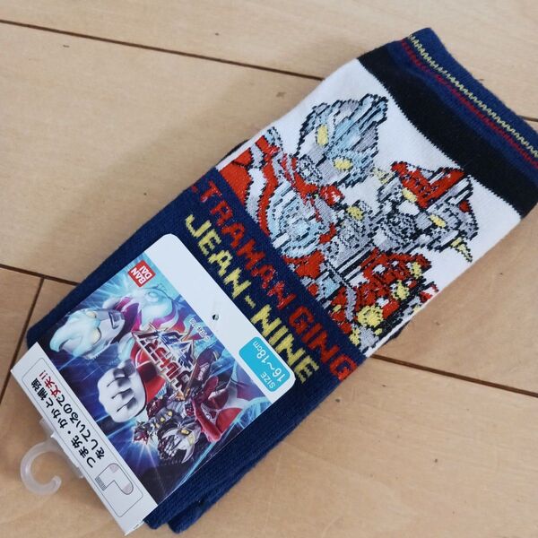 新品 ウルトラマンギンガ ハイソックス 16~18 ジャンナイン