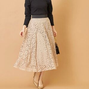 【新品】トッコクローゼット センシュアルな奥行きを楽しむ レースフレアスカート